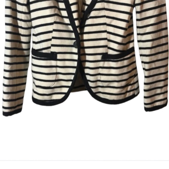 Zara Basic Size Small Women’ Cream And Black Blazer - Picture 3 of 8
